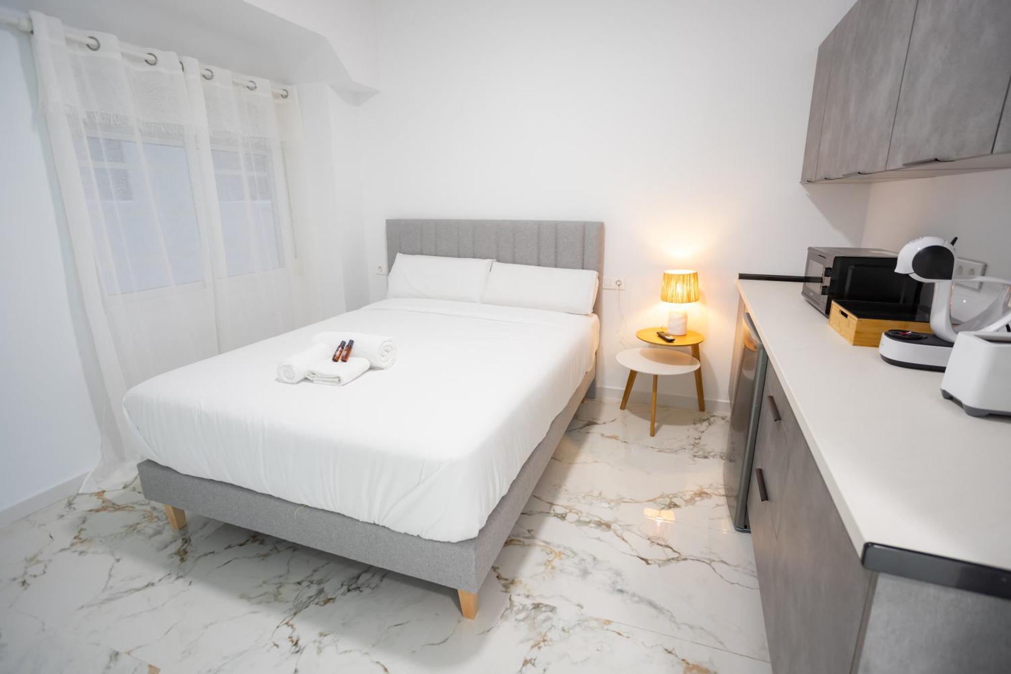 L&G Apartments Bahia Suite Alicante Exterior photo