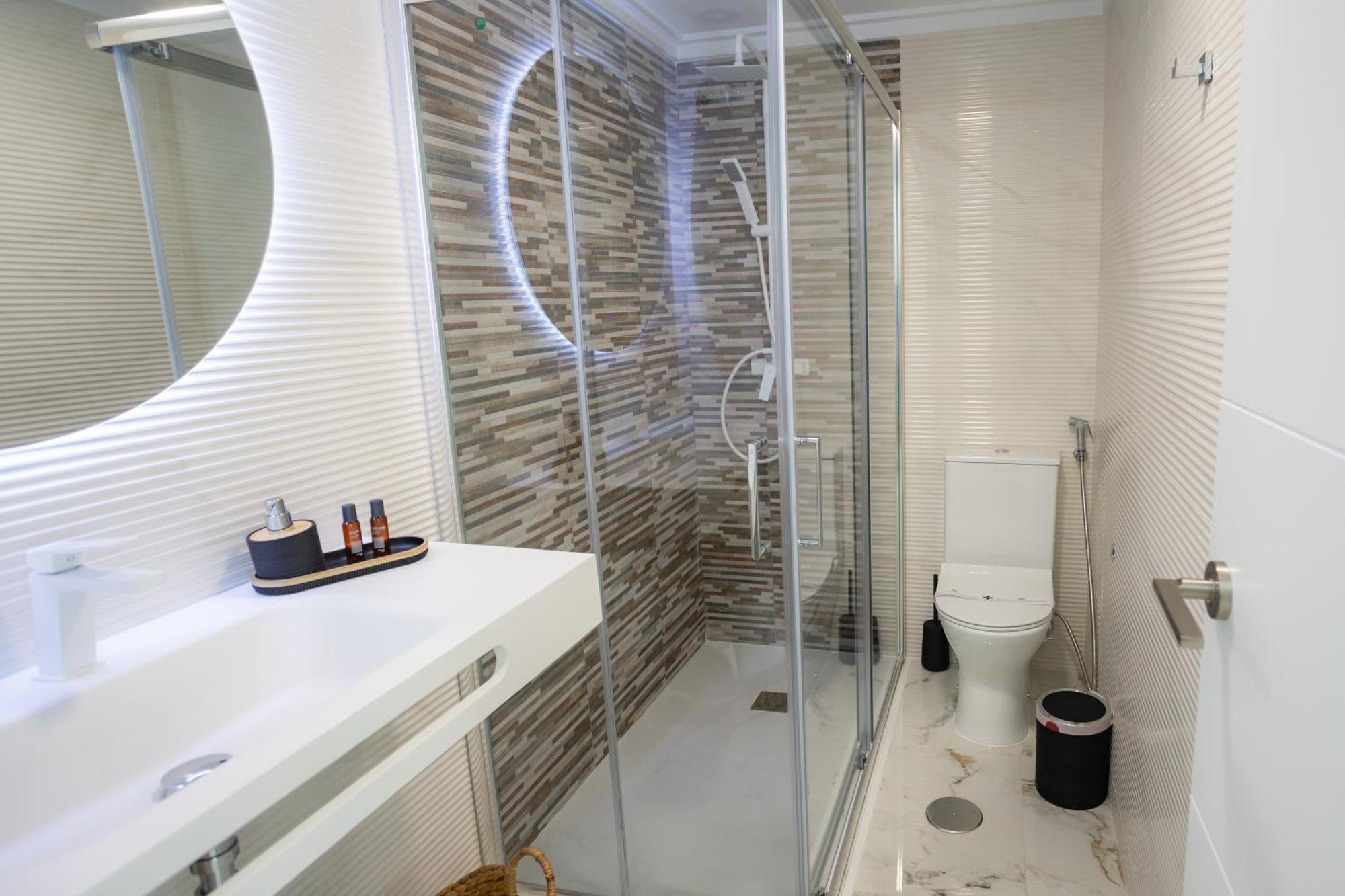 L&G Apartments Bahia Suite Alicante Exterior photo