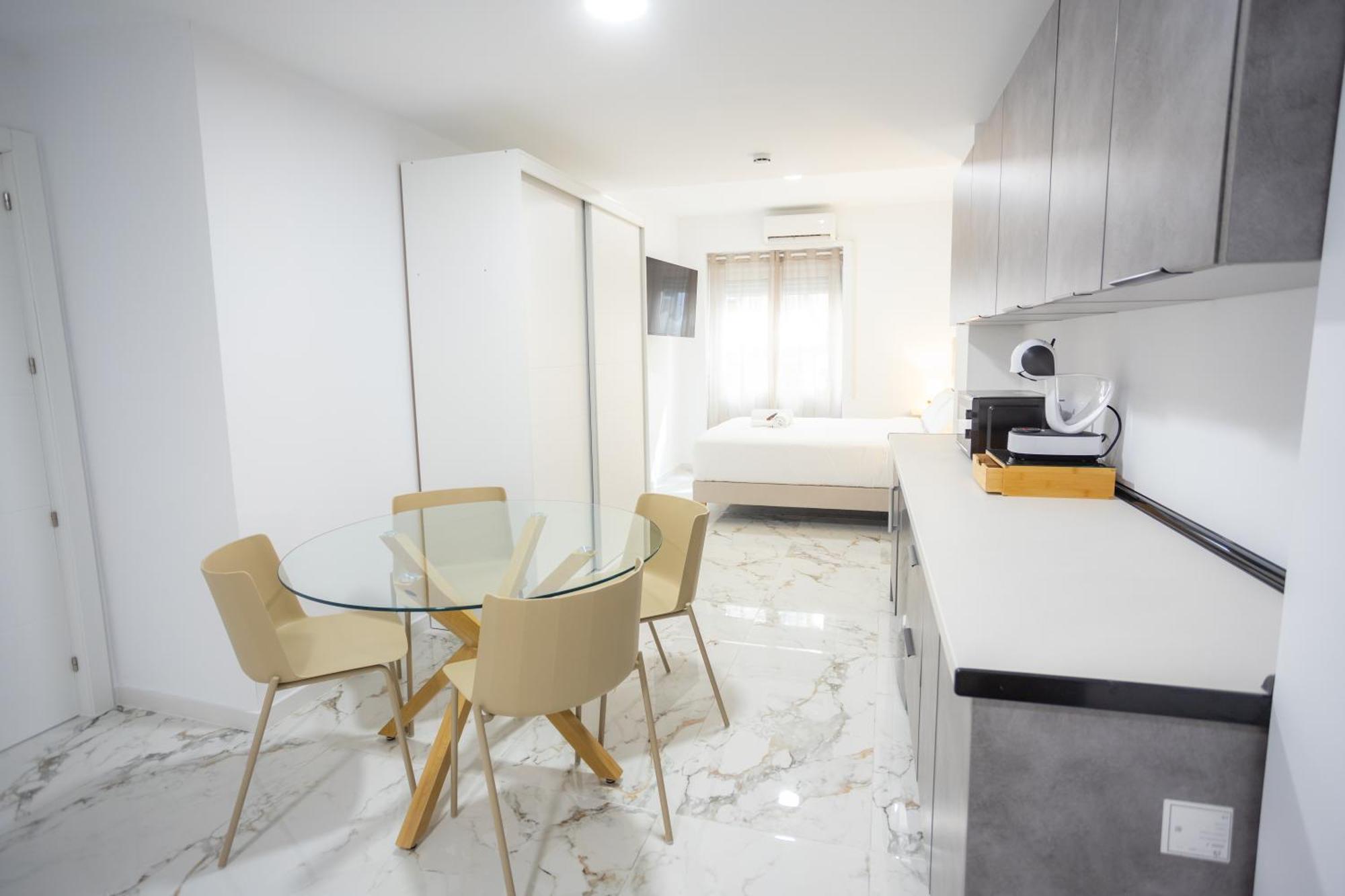 L&G Apartments Bahia Suite Alicante Exterior photo